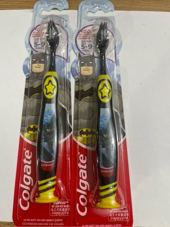 Bàn chải Colgate bé trai/gái