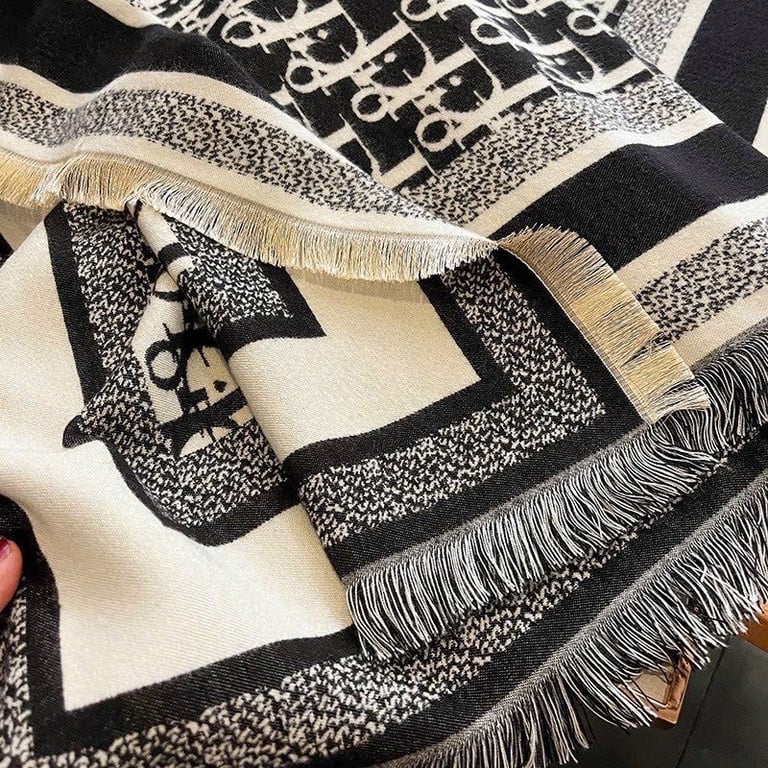 KHĂN DẠ D.I..O.R ĐEN - XANH THAN