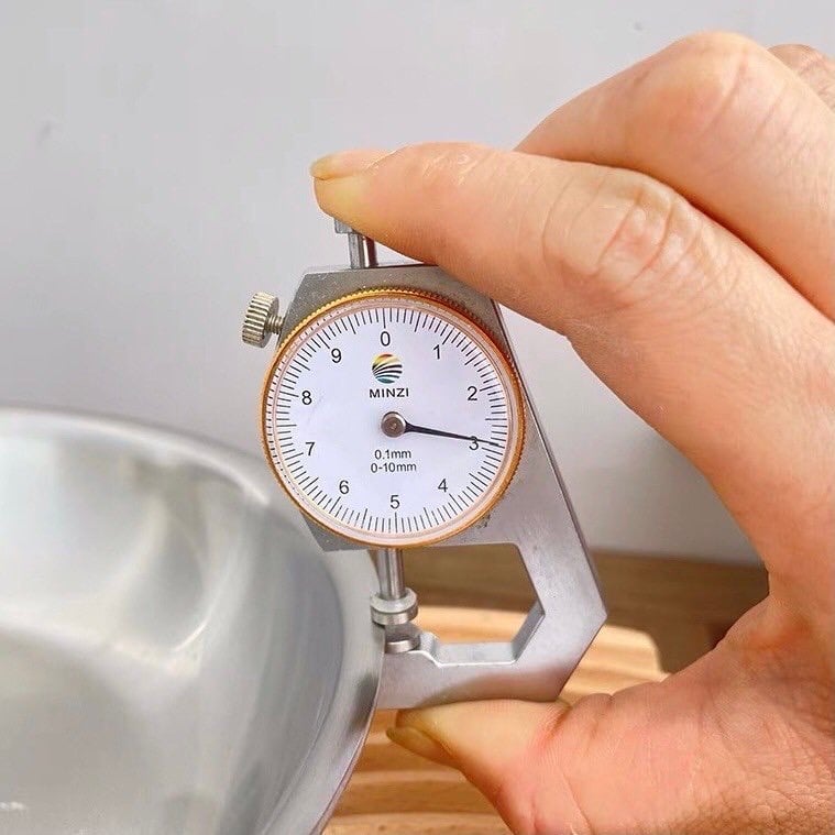 Chảo Lunkai cạn lòng size 20cm LK13. Độ dày 2.9mm