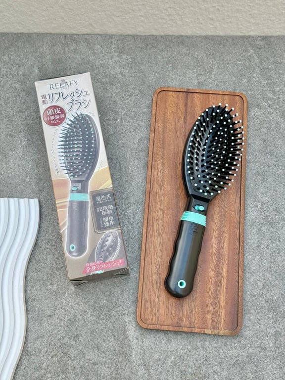 LƯỢC CHẢI MASSAGE ĐA NĂNG RELAFY (DÙNG PIN)