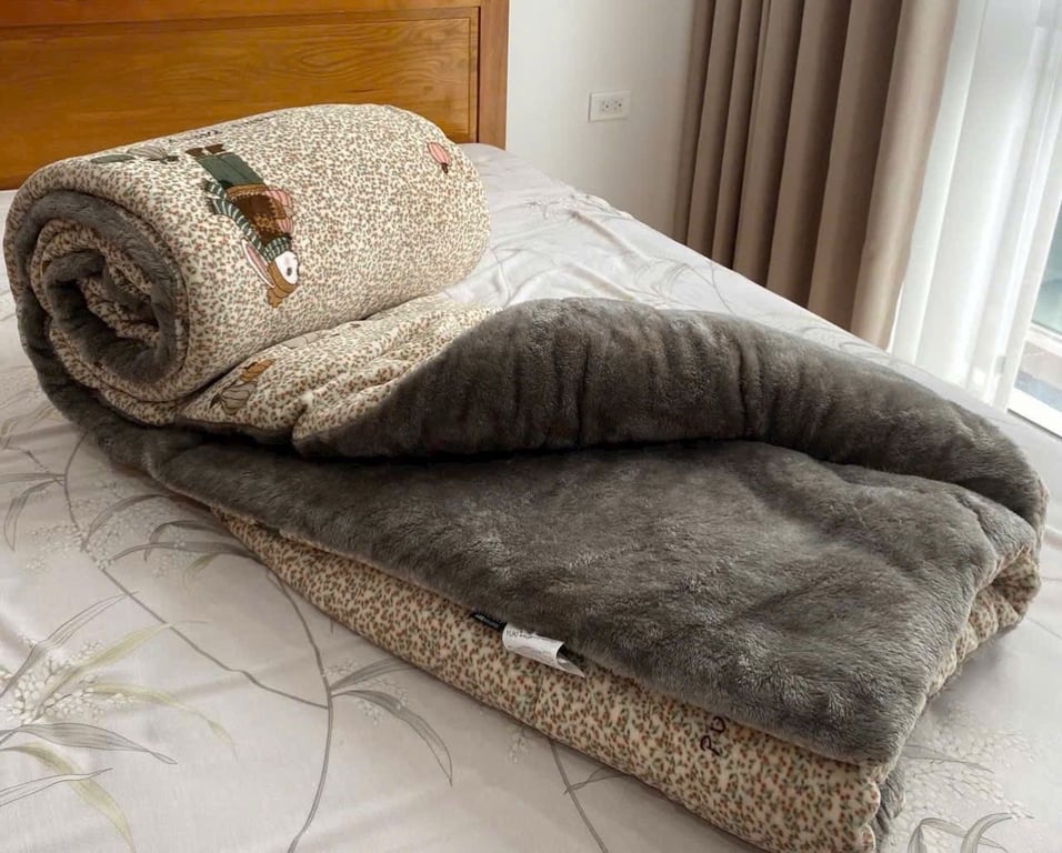 CHĂN LÔNG CỪU YUKI 5D MẪU MỚI NHẤT NĂM 2025