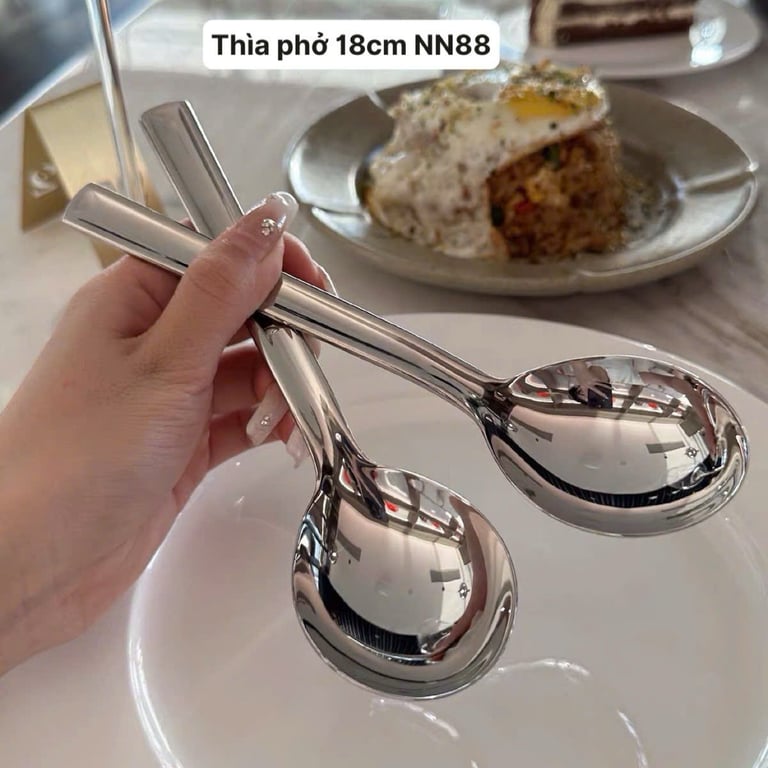NN88 - Set 5 thìa phở cán dài 18cm