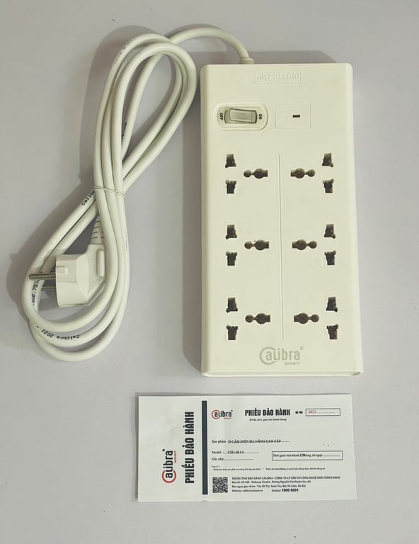 Ổ Cắm Điện An Toàn, Siêu Chịu Tải CALIBRA - 4000W – Loại 6 ổ CSU-6K1A