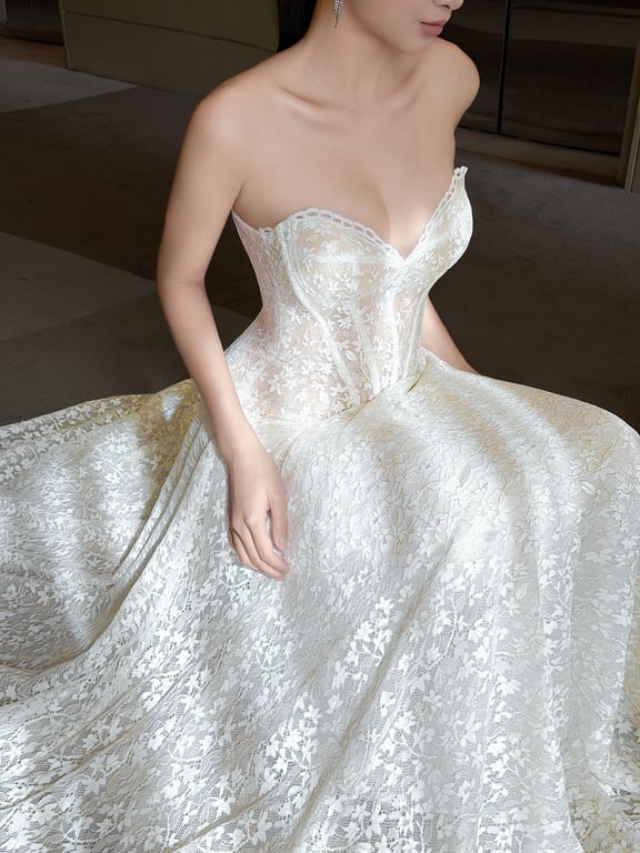 Đầm maxi cúp ren hoa nhí brand OBIBI
