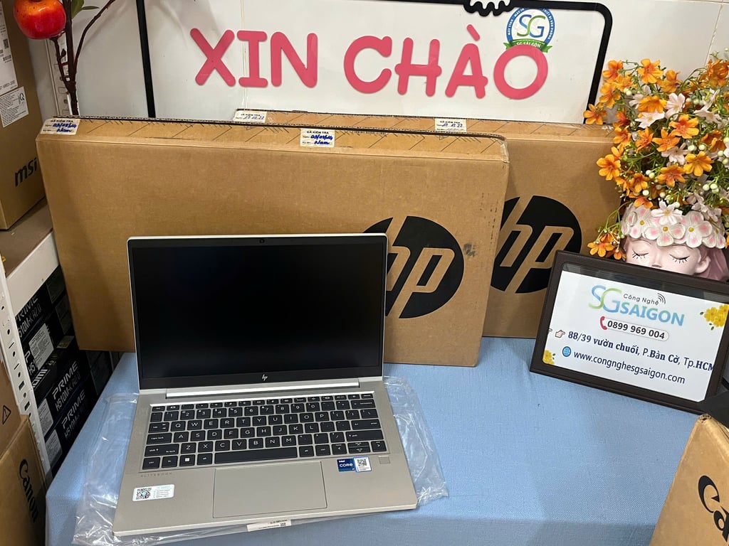 Laptop HP 14-ep1011TU 9Z2W3PA