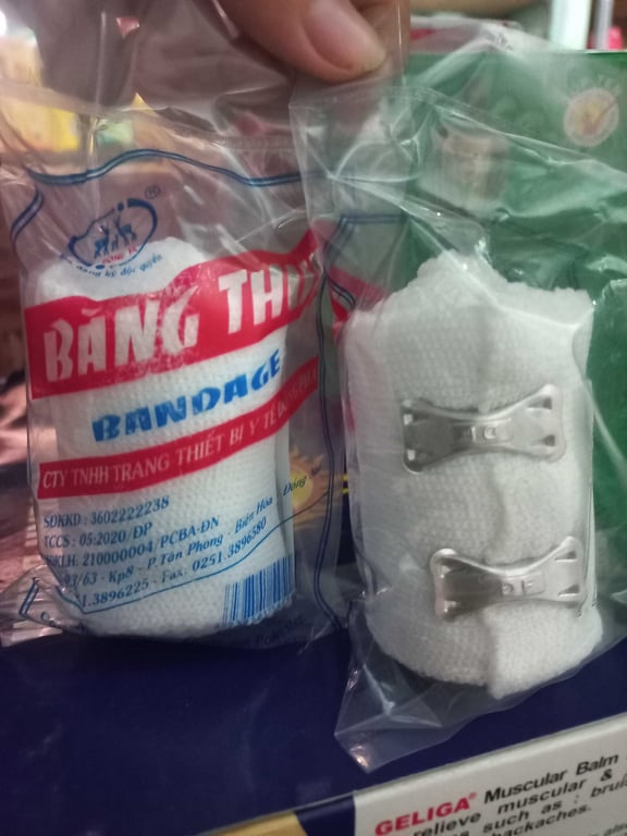 Băng thun 2 móc rẻ lốc 10c