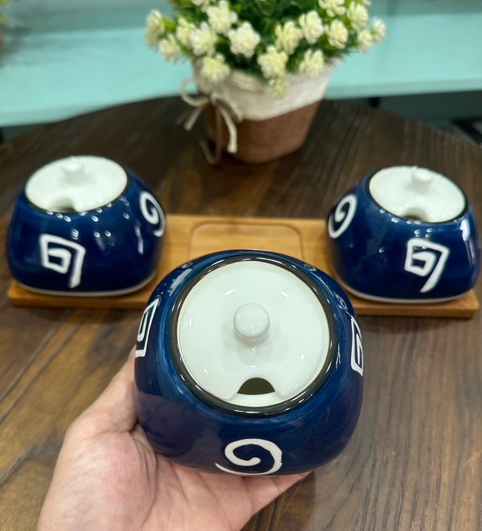 🍯🍯🍯 SET 3 HŨ ĐỰNG GIA VỊ, HŨ ĐỰNG MỠ KÈM KHAY GỖ 330ML