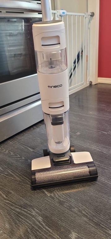 Máy Hút bụi, Lau nhà TINECO IFLOOR