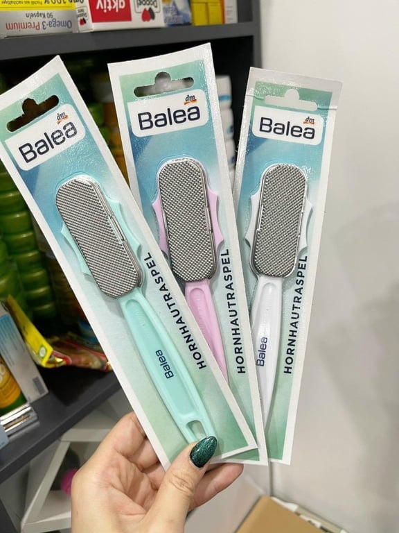dụng cụ chà gót chân Balea
