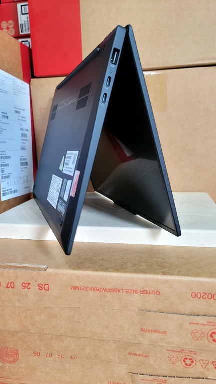 Laptop Lenovo ThinkPad X1 Carbon Gen 13 21NX003AVN (Intel Core Ultra 7 255H | 32GB | 1TB | Intel Arc 140T | 14 inch WUXGA IPS | Win 11 Pro | Đen)