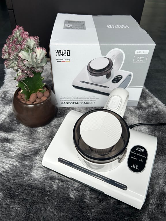 Máy hút bụi giường nệm Lebenlang LBL1369