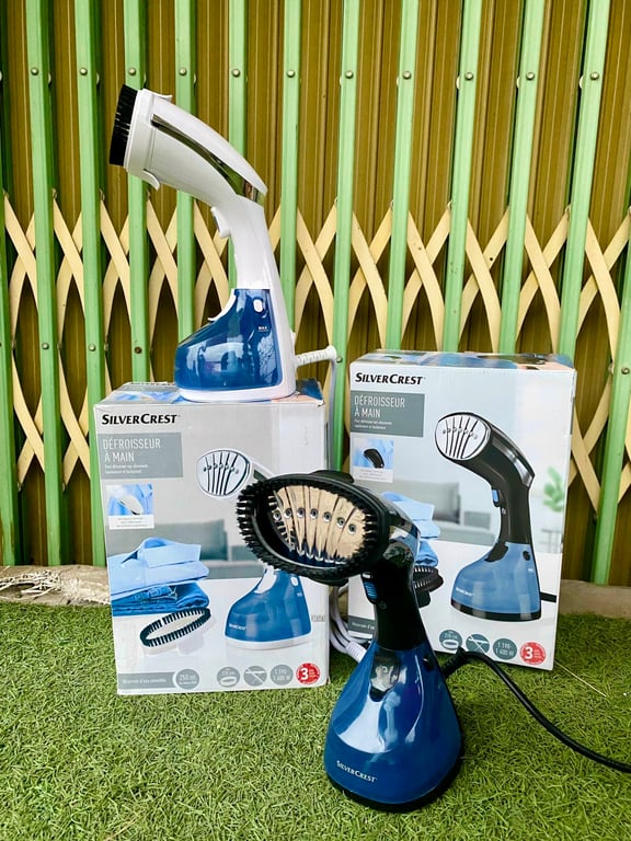 𝐁𝐀̀𝐍 𝐋𝐀̀ 𝐇𝐎̛𝐈 𝐍𝐔̛𝐎̛́𝐂 𝐂𝐀̂̀𝐌 𝐓𝐀𝐘 𝐒𝐈𝐋𝐕𝐄𝐑𝐂𝐑𝐄𝐒𝐓