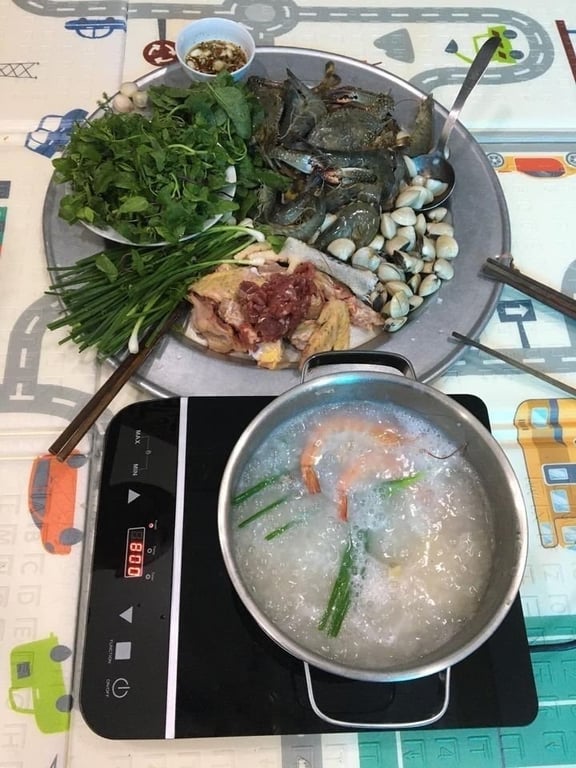 BẾP TỪ ĐƠN RAPIDO RI2000ES