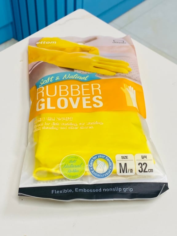 GĂNG TAY CAO SU TỰ NHIÊN Lock&Lock ETM803 - size M 32cm