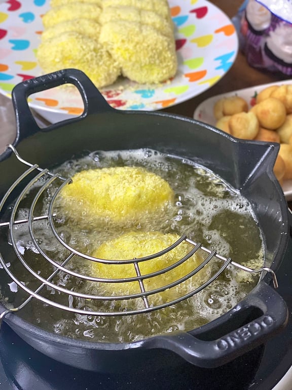Chảo gang Tempura mỏ chim kèm giá gác Kaiyo
