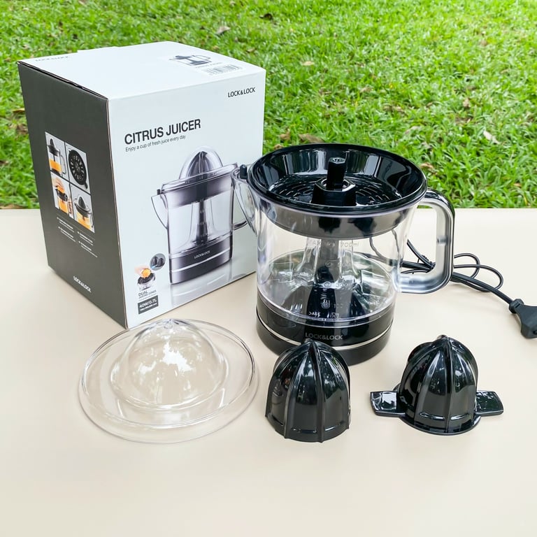 Máy vắt cam 0,7L Lock&Lock EJJ236 - màu đen