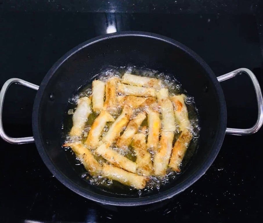 Nồi kho cá chống dính, hay còn gọi là chảo sâu lòng FiveStar