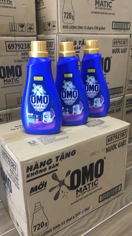 Nước Giặt Omo Matic Comfort 720g *3 chai