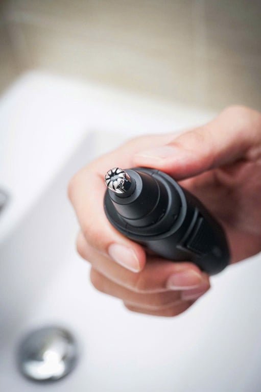 MÁY CẮT TỈA LÔNG  MŨI- LÔNG TAI GKÖCH GERMANY