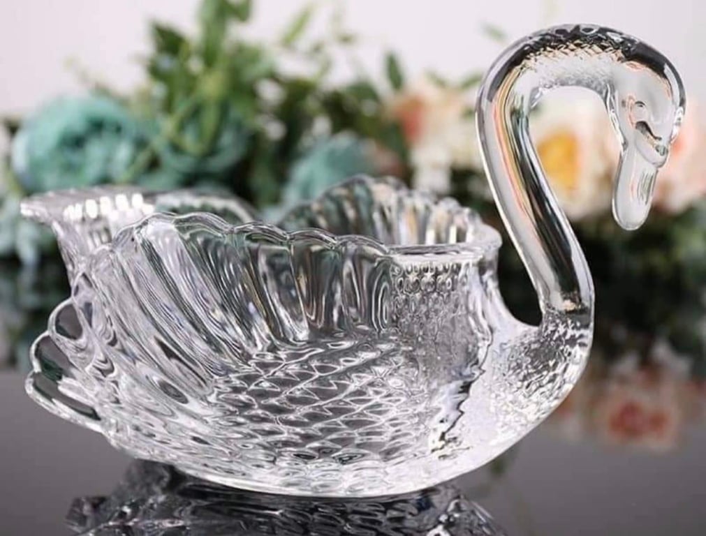 Khay thuỷ tinh thiên nga siêu xinh sz 25cm