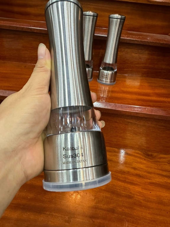 LỌ XAY TIÊU, XAY GIA VỊ NHẬT KATOSHI