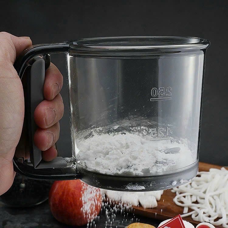 Ca Rây Bột Làm Bánh Bằng Nhựa Có Vạch Đo Lường