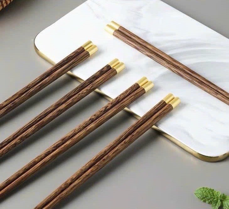 Hộp 10 đôi đũa hộp gỗ cánh gà bọc đồng cao cấp