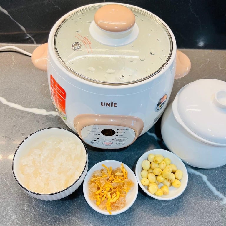 𝐍𝐨̂̀𝐢 𝐧𝐚̂́𝐮 𝐜𝐡𝐚̣̂𝐦 𝐔𝐧𝐢𝐞 𝐔𝐒𝐂𝟏𝟎𝐖