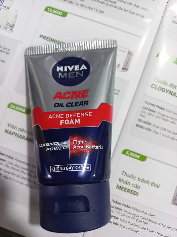 Srm nivia acne oil clear foam