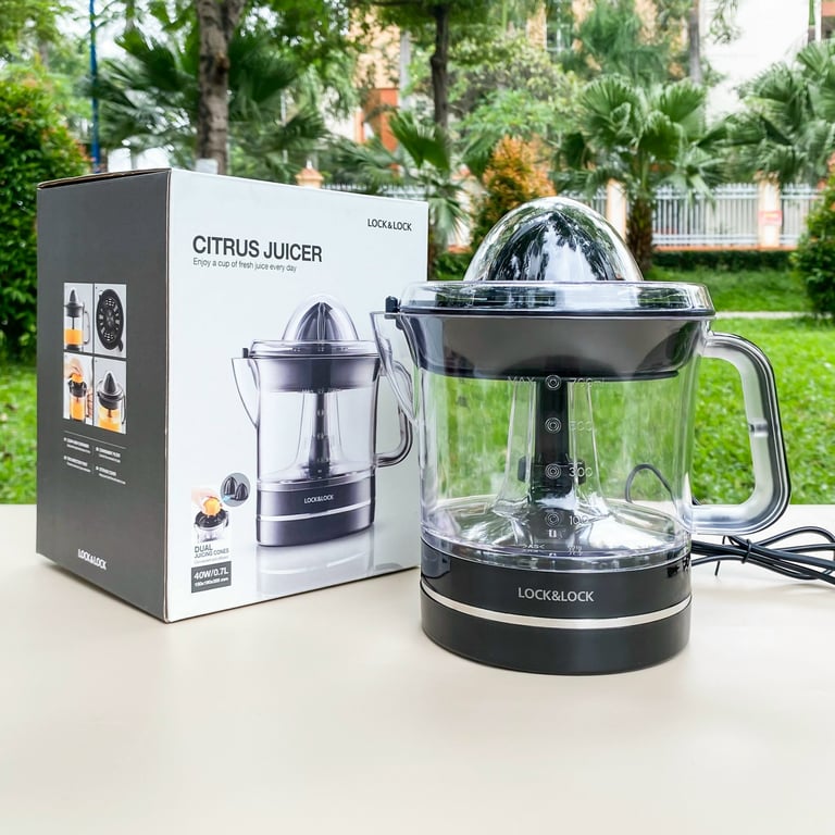 Máy vắt cam 0,7L Lock&Lock EJJ236 - màu đen