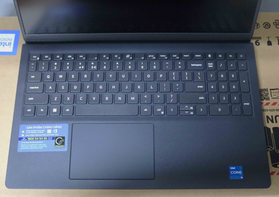 Laptop Dell Vostro 3420 71003348 (Core i5-1235U | 8GB | 512GB | Iris Xe Graphics | 14 inch FHD | Windows 11 | Office | Xám)