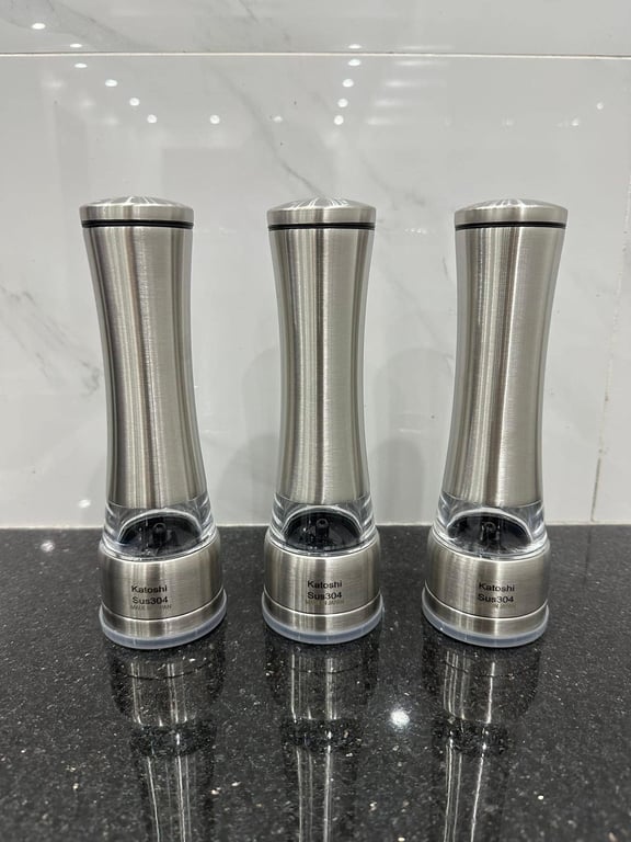 LỌ XAY TIÊU, XAY GIA VỊ NHẬT KATOSHI