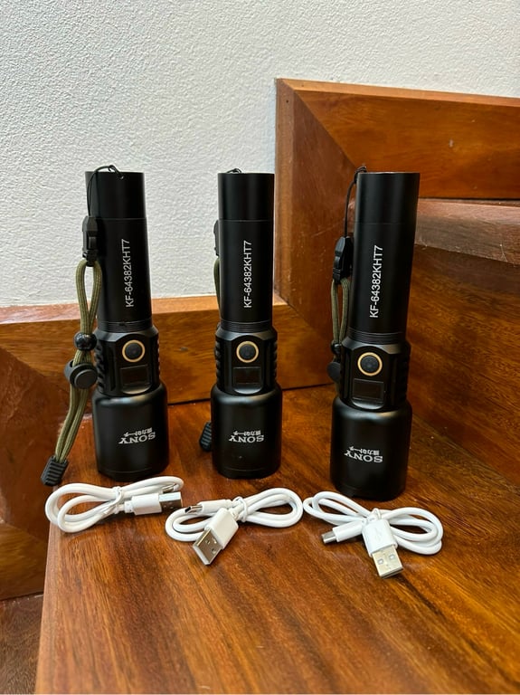 ĐÈN PIN CẦM TAY SONY JAPAN