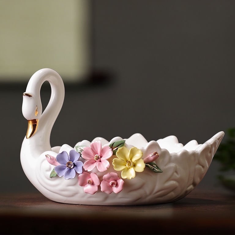 Đĩa sứ thiên nga kèm hoa