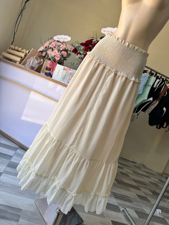 Váy dài nude