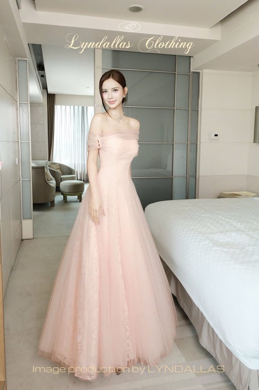 Đầm Dasha hồng