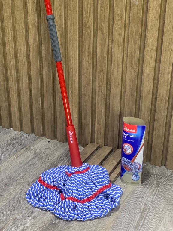 Cây lau nhà Vileda Microtwist Max mop
