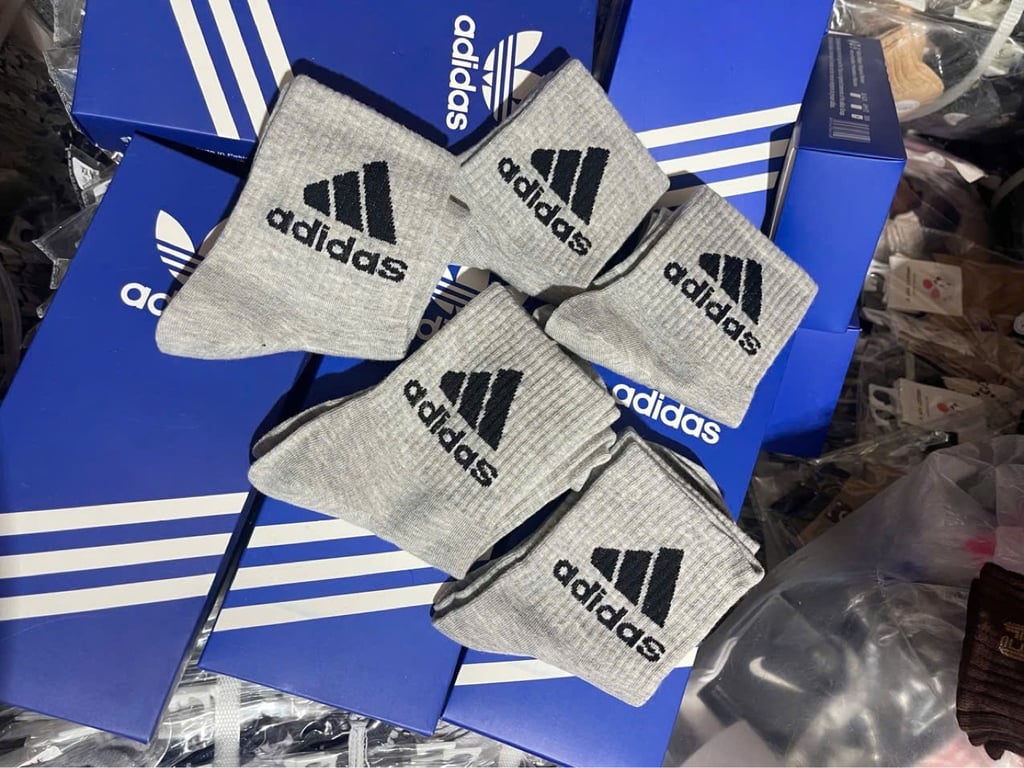 Tất nam Adidas cổ cao
