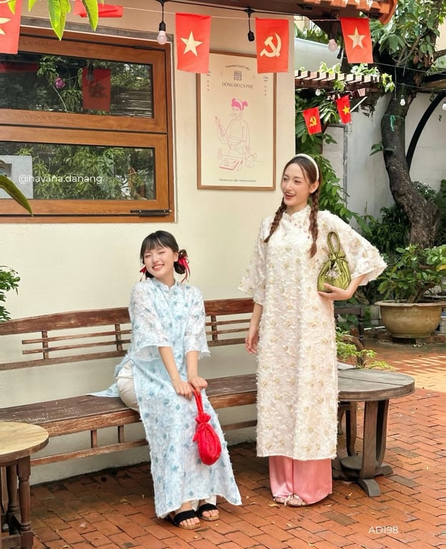 AD HVN Thanh Yến - xanh biển