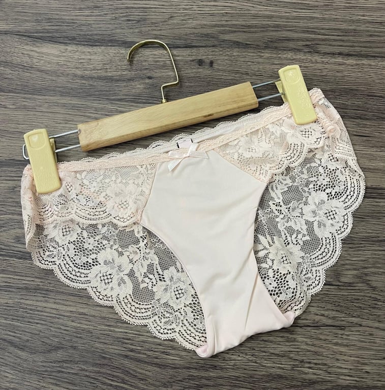 𝐐𝐮𝐚̂̀𝐧 𝐜𝐡𝐢𝐩 𝐕𝐢𝐜𝐭𝐨𝐫𝐢𝐚 𝐒𝐞𝐜𝐫𝐞𝐭 set 5c