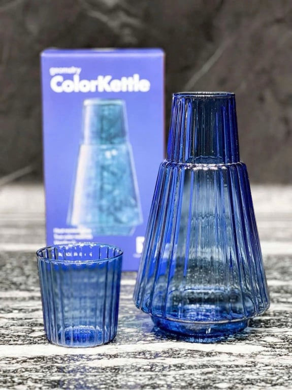 Bình nước tích hợp cốc uống 2 in 1 tuyệt đẹp Color Kettle IWVV phong cách Pháp tối giản và tinh tế.