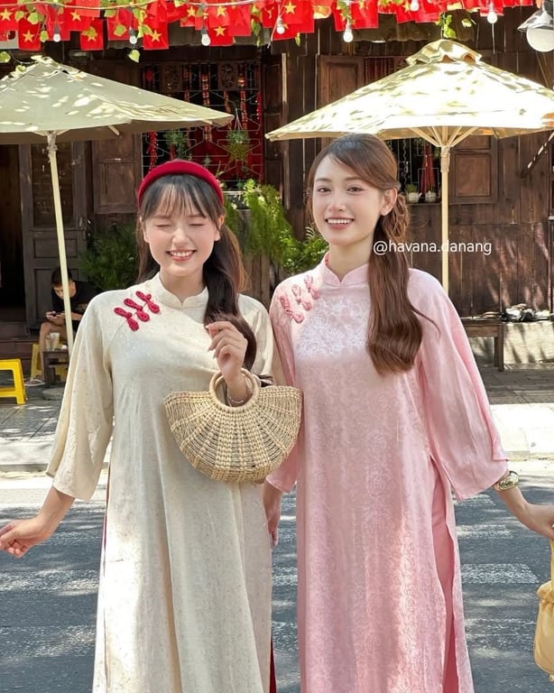 AD HVN Cơ Uyển - hồng