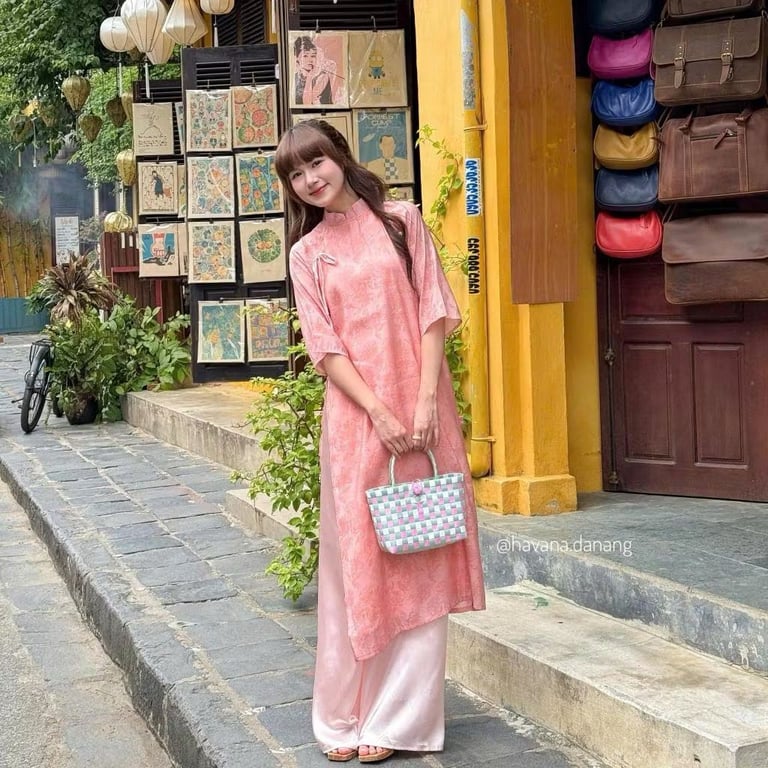 AD HVN Bích Giản - hồng