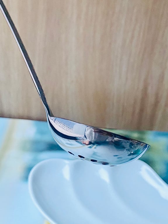 Muôi thủng và muôi canh cán khắc Chockmen 19cm