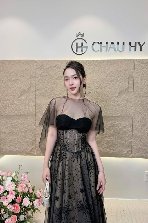 Váy voan đen dài đi tiệc Châu Hy