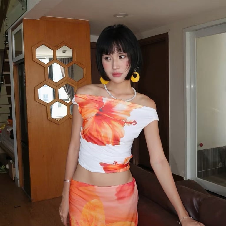 Set biển ôm áo trễ vai - cam