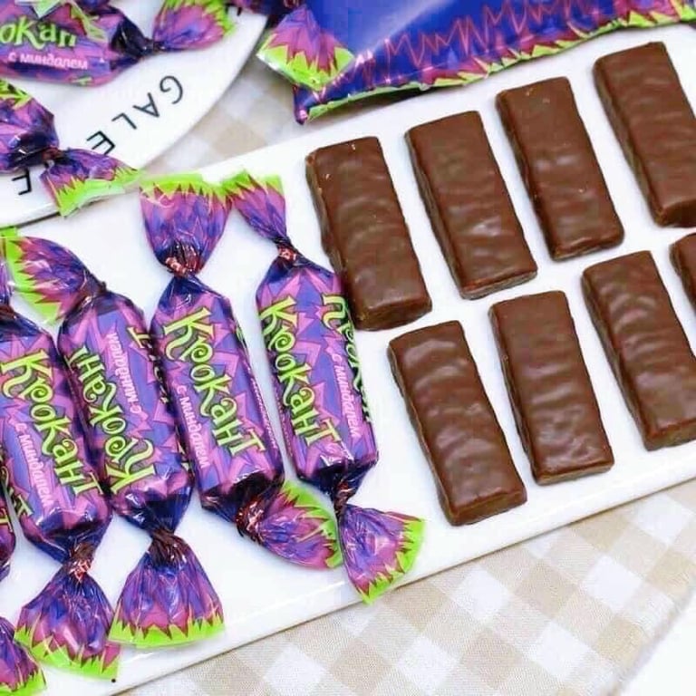 Kẹo Tím Krokant của Nga