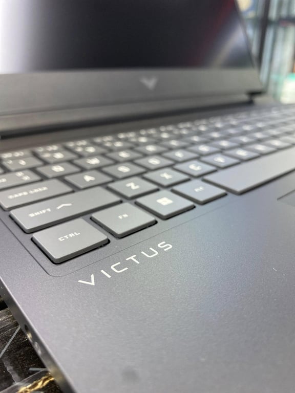Laptop HP Victus 16-r0370TX AY8Y3PA