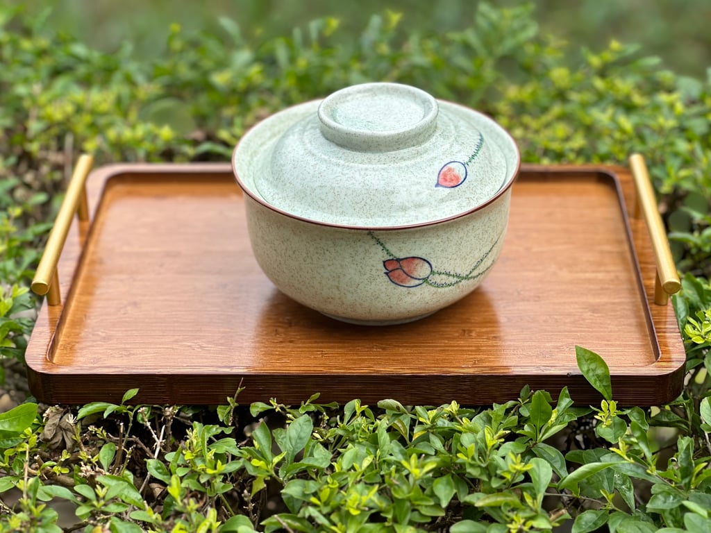 TÔ SỨ 750Ml HOẠ TIẾT CỔ KÍNH SIÊU SANG