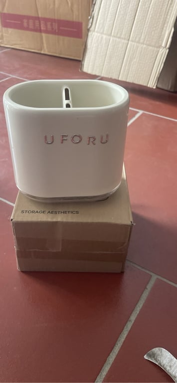 HỘP ĐỰNG ĐŨA THÌA UFORU TREO TƯỜNG